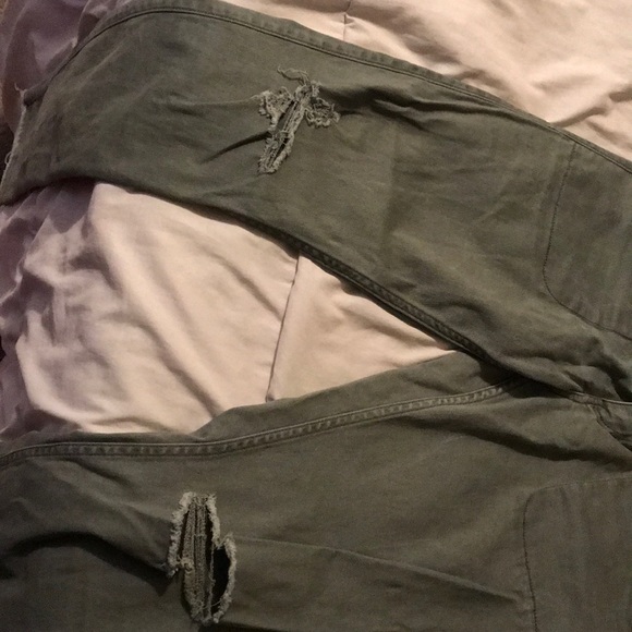 super cute olive green jeans - Picture 3 of 5
